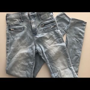 Abercrombie light wash blue jeans size 14
